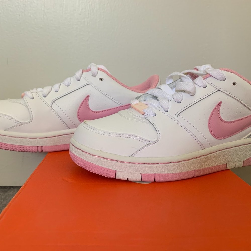New Girls Nike Prestige II 3.5Y